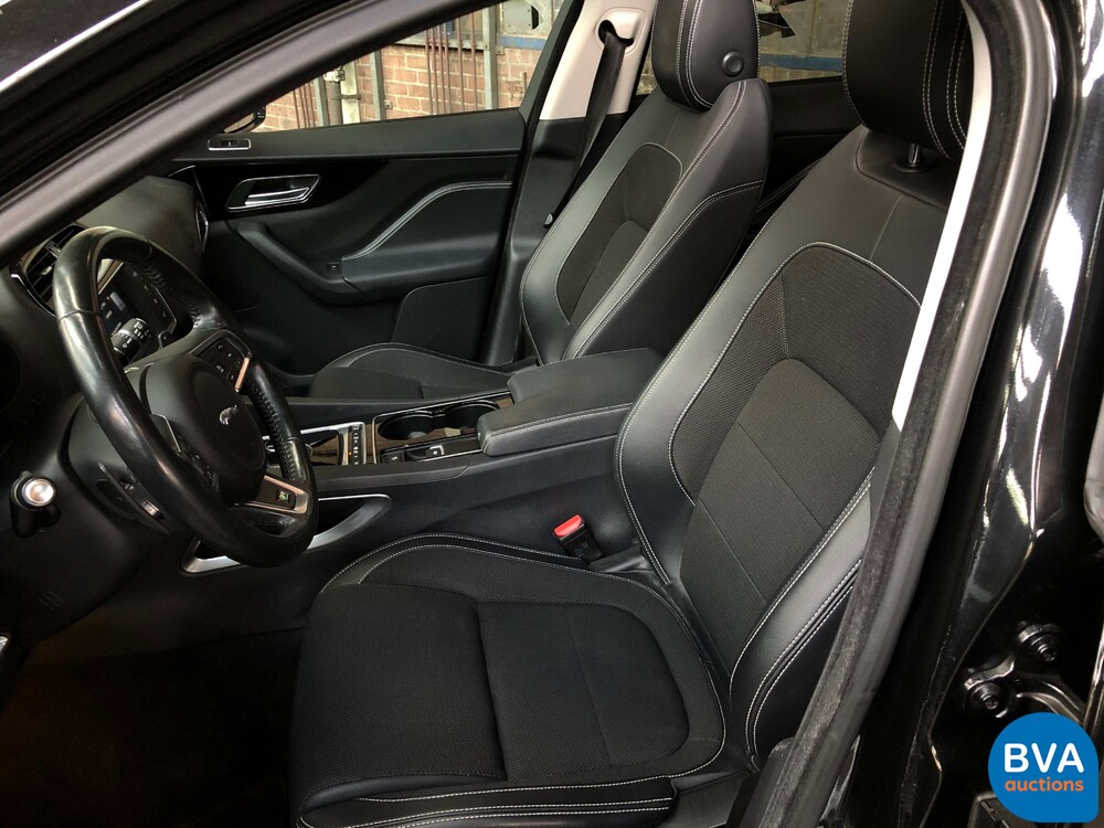 Jaguar F-Pace 20d AWD R-Sport 180 PS 2017 -Org. NL-, ND-383-G.