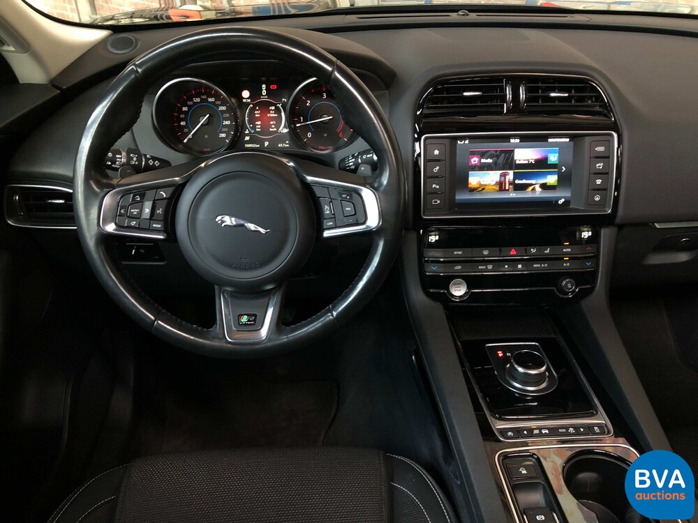 Jaguar F-Pace 20d AWD R-Sport 180 PS 2017 -Org. NL-, ND-383-G.