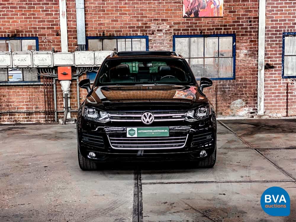 Volkswagen Touareg 3.0 TSI Hybrid Highline 4Motion 333 PS, 38-RBF-2.
