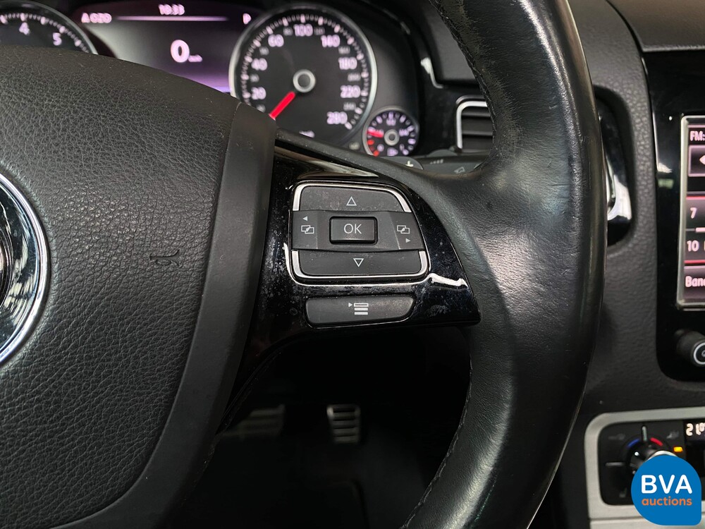 Volkswagen Touareg 3.0 TSI Hybrid Highline 4Motion 333 PS, 38-RBF-2.
