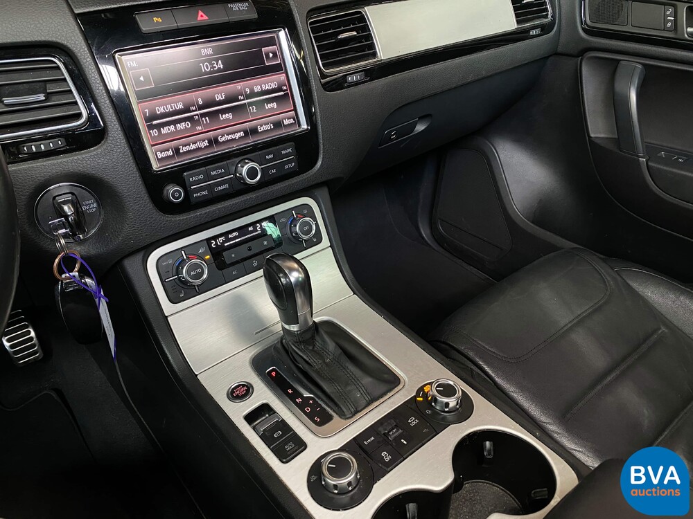 Volkswagen Touareg 3.0 TSI Hybrid Highline 4Motion 333 PS, 38-RBF-2.