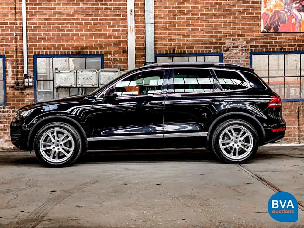 Volkswagen Touareg 3.0 TSI Hybrid Highline 4Motion 333 PS, 38-RBF-2.