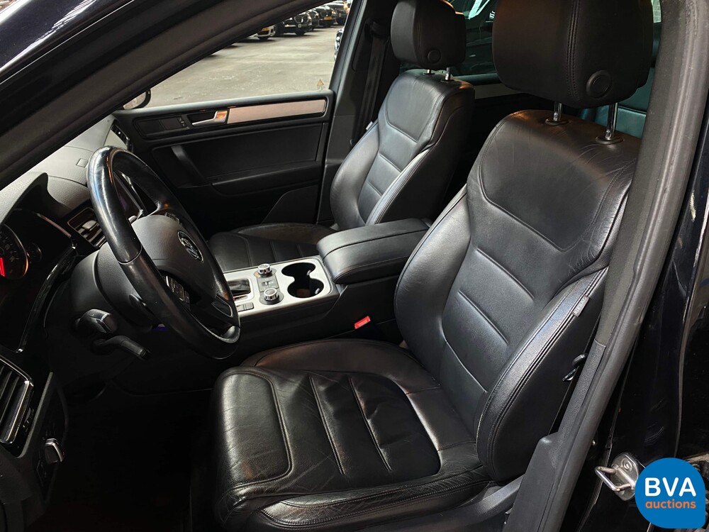 Volkswagen Touareg 3.0 TSI Hybrid Highline 4Motion 333 PS, 38-RBF-2.