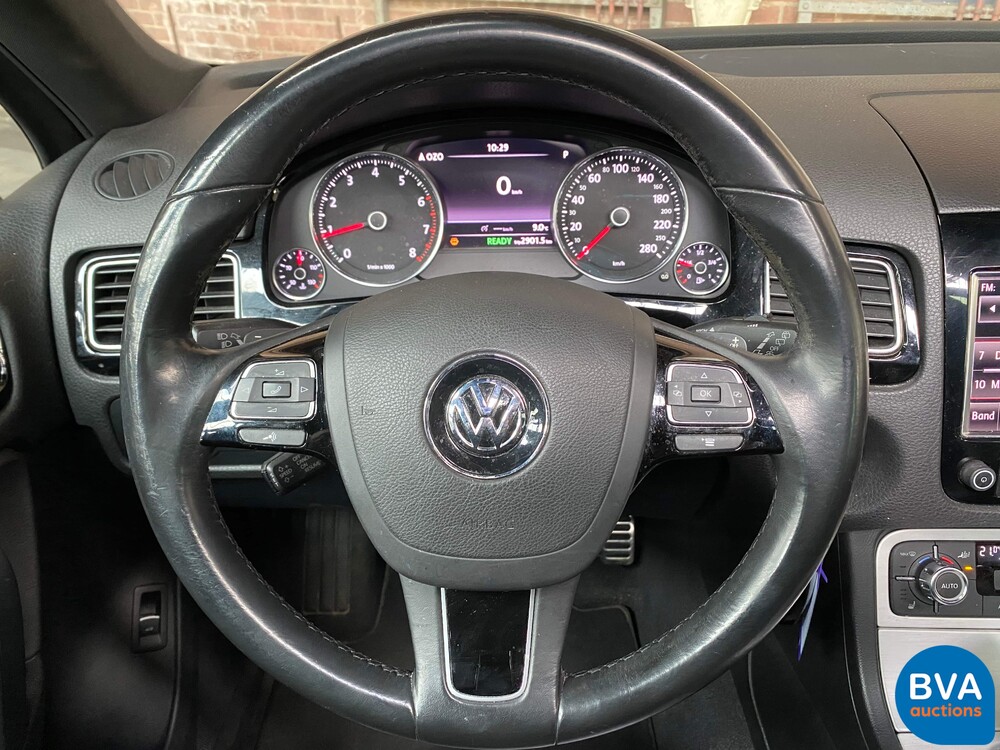 Volkswagen Touareg 3.0 TSI Hybrid Highline 4Motion 333 PS, 38-RBF-2.