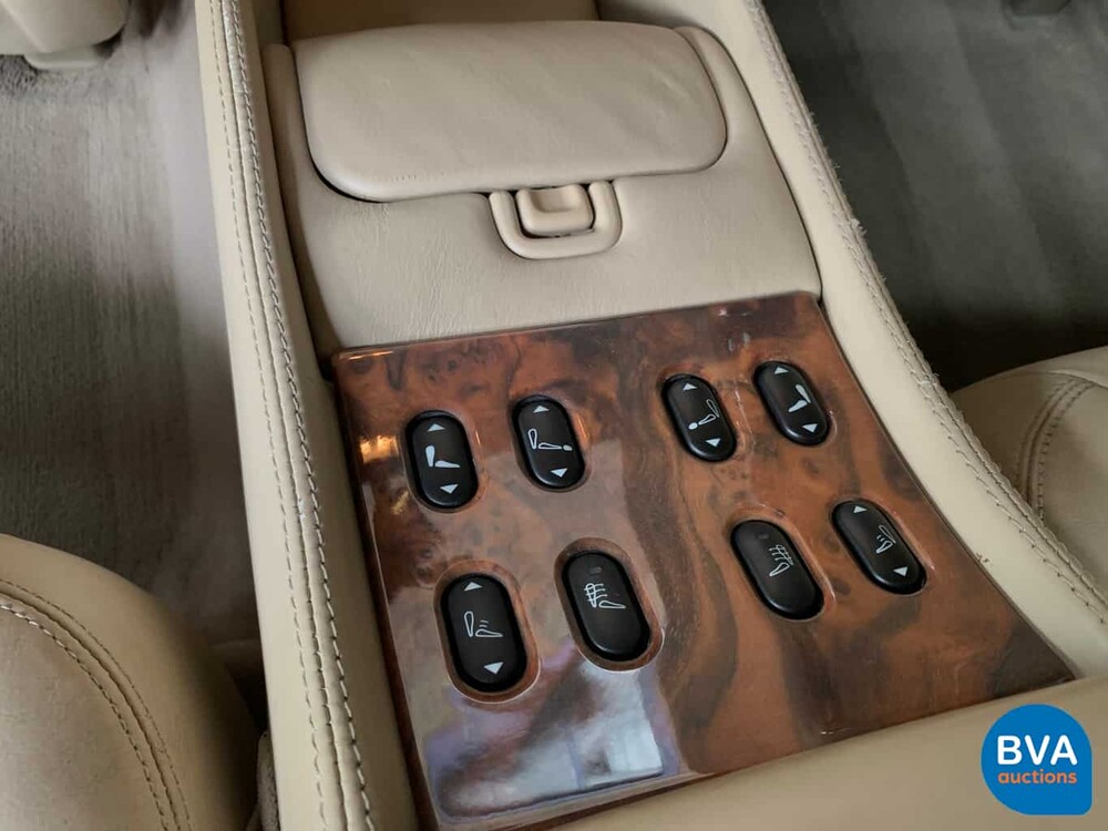 Daimler Super V8 4.0L 363pk 2001 -Org. NL-, 82-GS-NJ