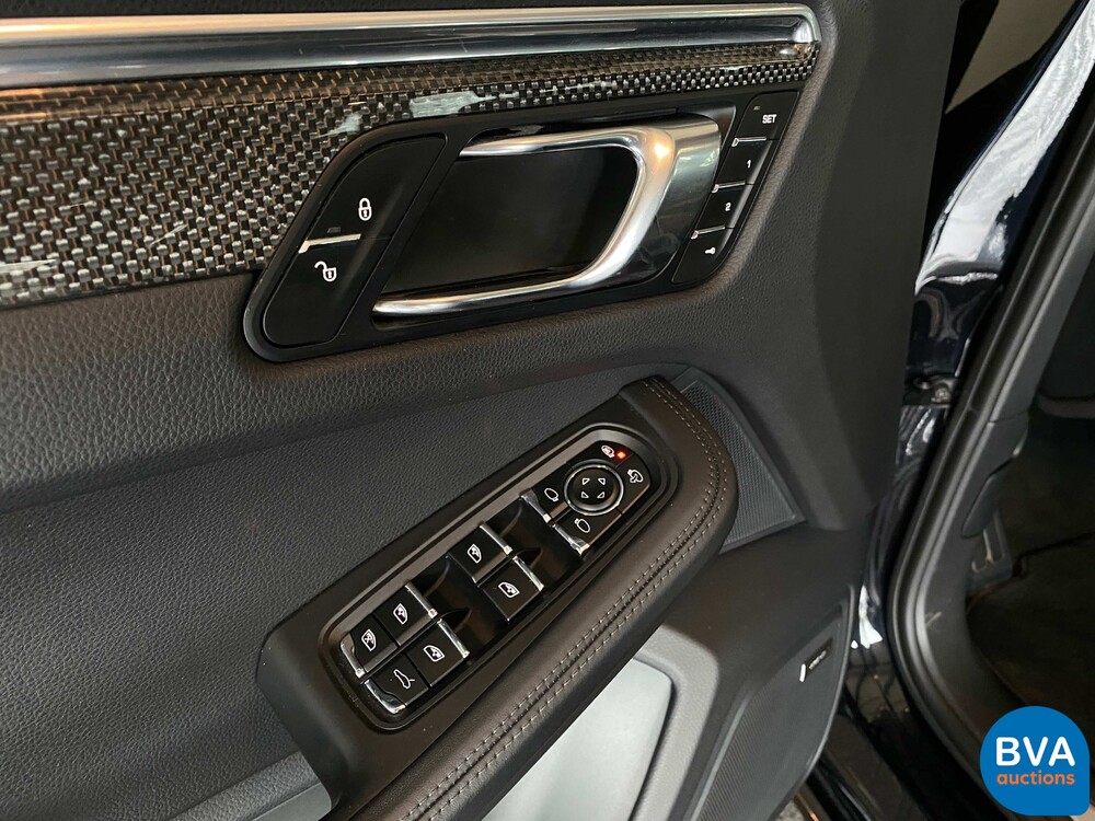 Porsche Macan Turbo 400 PS 3.6 Sport-Chrono-Original NL-2014, 2-TXB-93.