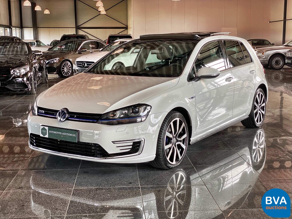Volkswagen Golf 1.4 TSI GTE 204 PS 2015 - Original NL-, HN-841-K.