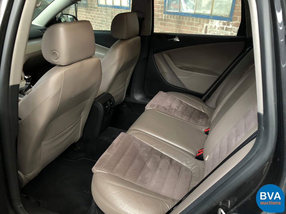 Volkswagen Passat Variante 2.0 FSI Highline 150 PS 2006 -Original NL-, 79-SL-ZP.