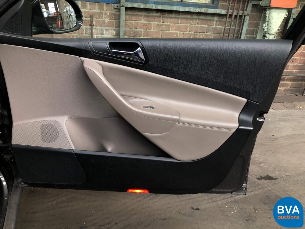 Volkswagen Passat Variante 2.0 FSI Highline 150 PS 2006 -Original NL-, 79-SL-ZP.