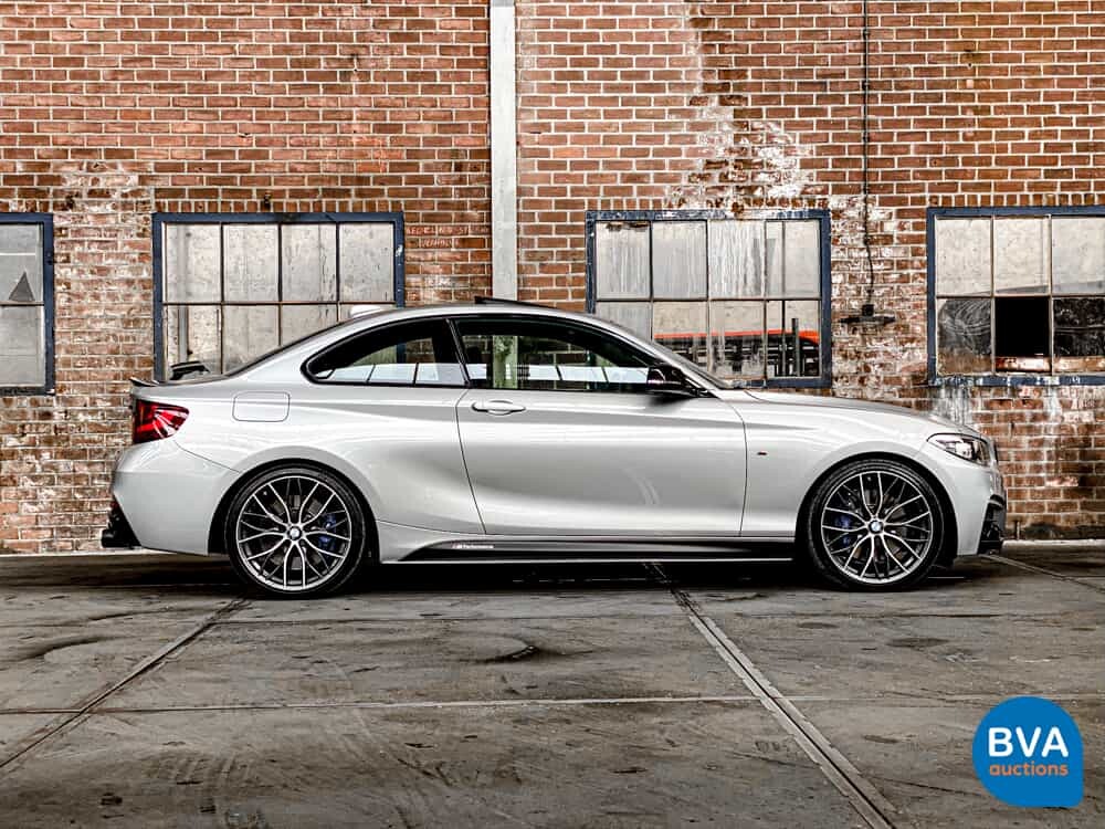 BMW M235i Coupé M-PERFORMANCE 326 PS 2016 2er-Reihe -Org NL-, JS-545-H.