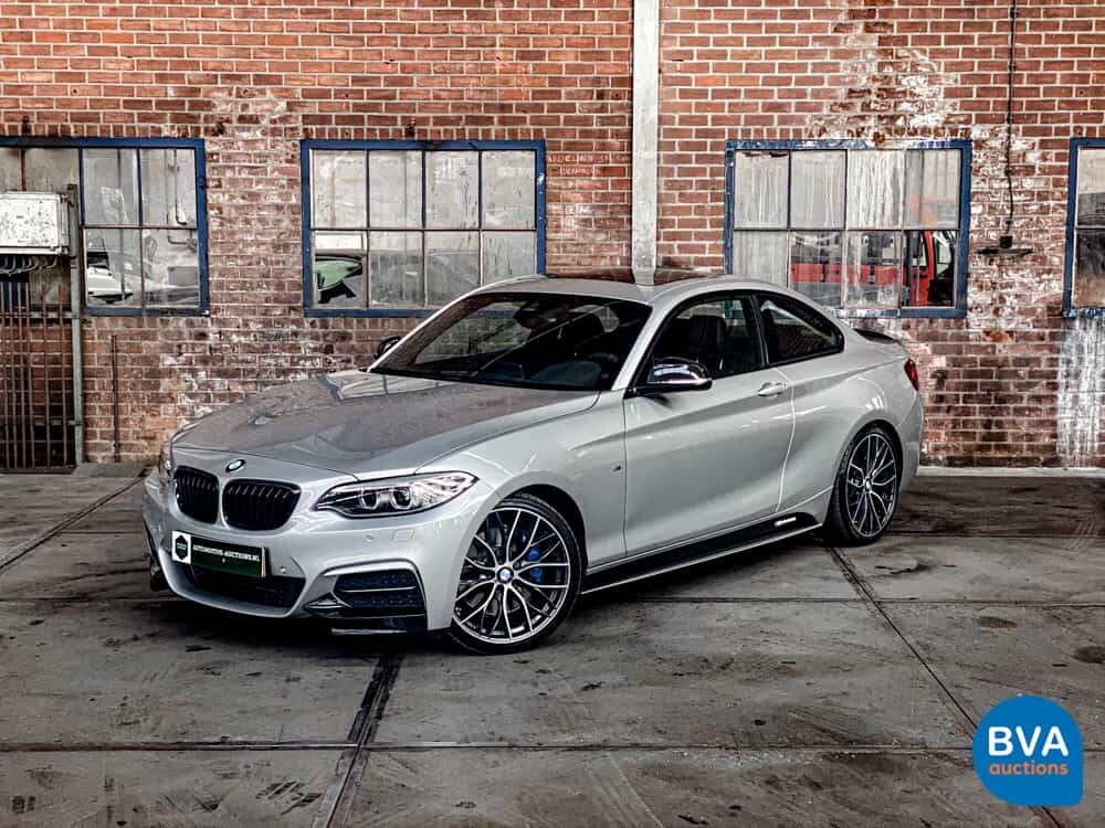 BMW M235i Coupé M-PERFORMANCE 326 PS 2016 2er-Reihe -Org NL-, JS-545-H.