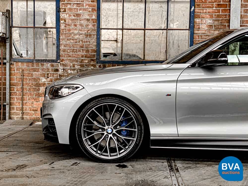 BMW M235i Coupé M-PERFORMANCE 326 PS 2016 2er-Reihe -Org NL-, JS-545-H.