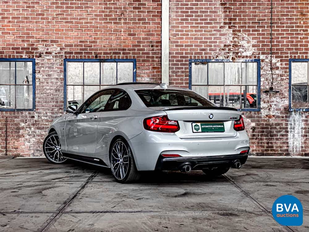 BMW M235i Coupé M-PERFORMANCE 326 PS 2016 2er-Reihe -Org NL-, JS-545-H.
