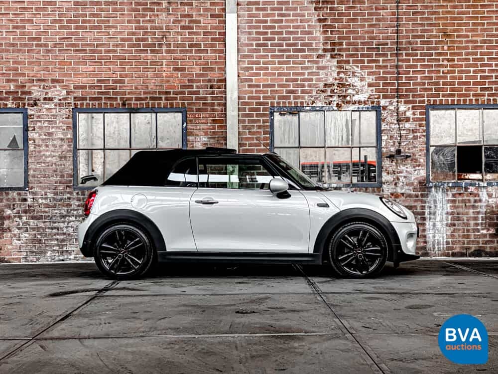 Mini Cooper Cabriolet 1.5 Pepper Serious Business 136 PS 2018, J-914-DV.