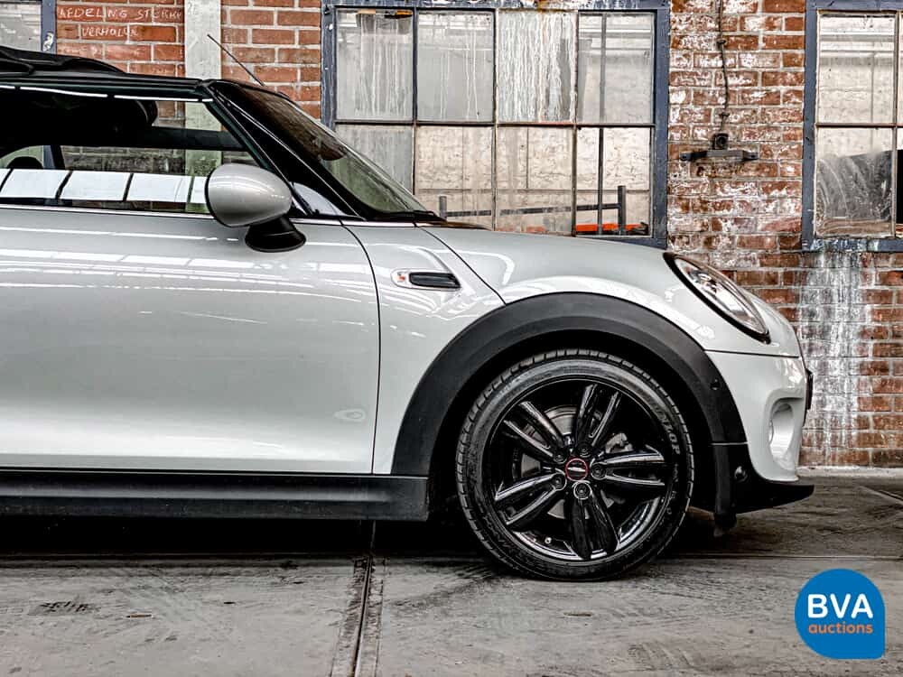 Mini Cooper Cabriolet 1.5 Pepper Serious Business 136 PS 2018, J-914-DV.