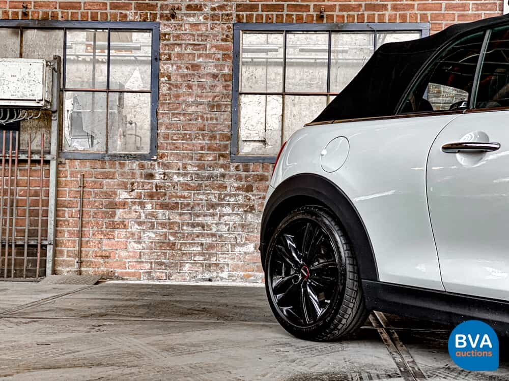 Mini Cooper Cabriolet 1.5 Pepper Serious Business 136 PS 2018, J-914-DV.