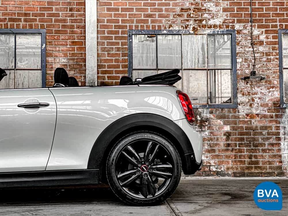 Mini Cooper Cabriolet 1.5 Pepper Serious Business 136 PS 2018, J-914-DV.