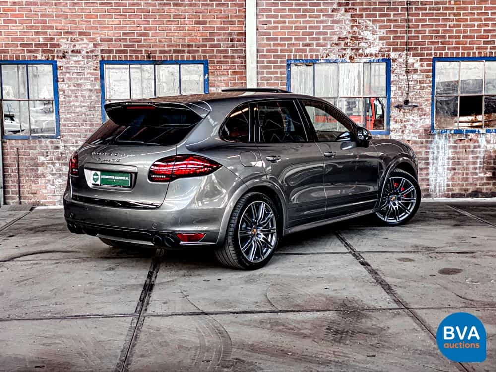 Porsche Cayenne GTS 4.8 V8 SportChrono 420 PS 2013, -Org NL- 5-KLF-81.