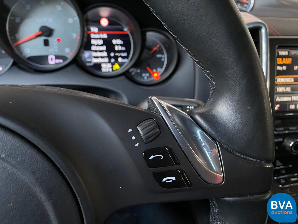 Porsche Cayenne GTS 4.8 V8 SportChrono 420 PS 2013, -Org NL- 5-KLF-81.