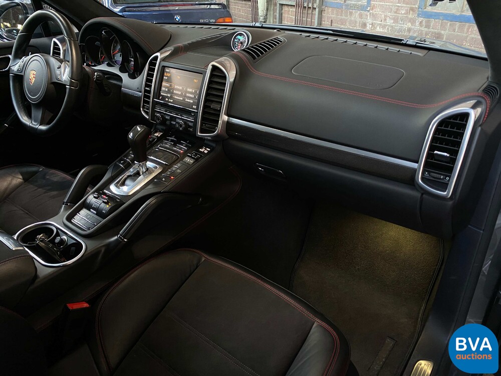 Porsche Cayenne GTS 4.8 V8 SportChrono 420 PS 2013, -Org NL- 5-KLF-81.