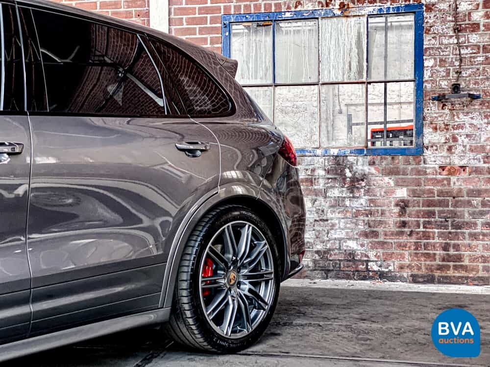 Porsche Cayenne GTS 4.8 V8 SportChrono 420 PS 2013, -Org NL- 5-KLF-81.