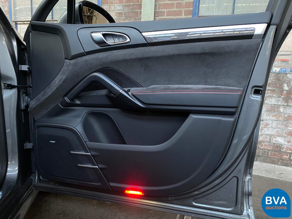 Porsche Cayenne GTS 4.8 V8 SportChrono 420 PS 2013, -Org NL- 5-KLF-81.