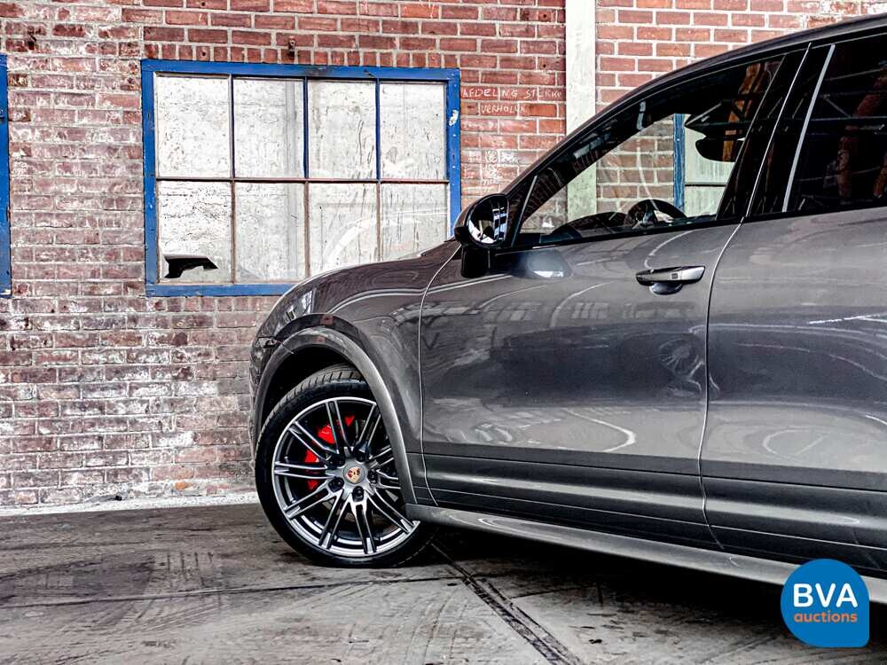 Porsche Cayenne GTS 4.8 V8 SportChrono 420 PS 2013, -Org NL- 5-KLF-81.