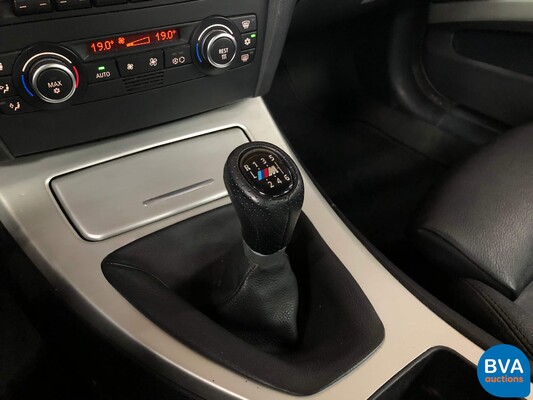 BMW 330i M-Sport Sedan Manual transmission! 272hp 3-Series 2007, H-034-JZ.