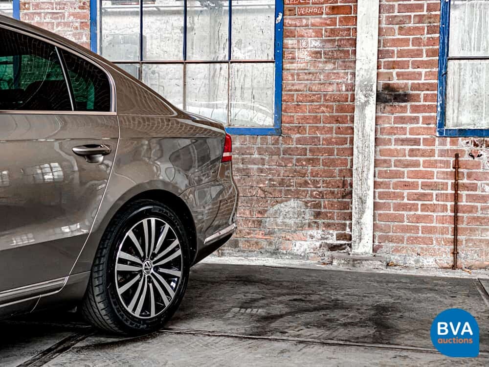 Volkswagen Passat 3.6 V6 4Motion Highline 299 PS 2012 R36, KF-490-R.