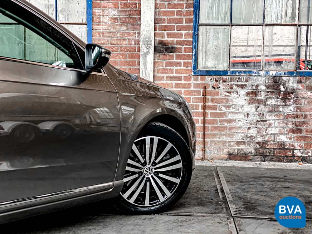 Volkswagen Passat 3.6 V6 4Motion Highline 299 PS 2012 R36, KF-490-R.