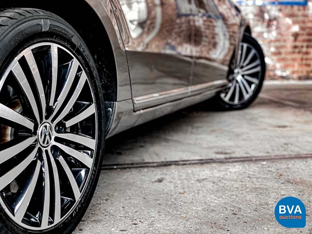 Volkswagen Passat 3.6 V6 4Motion Highline 299 PS 2012 R36, KF-490-R.