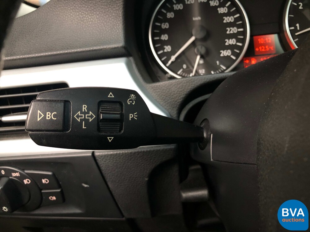 BMW 325i Touring 218 PS Schaltgetriebe! 3 Series 2005, J-599-LP.