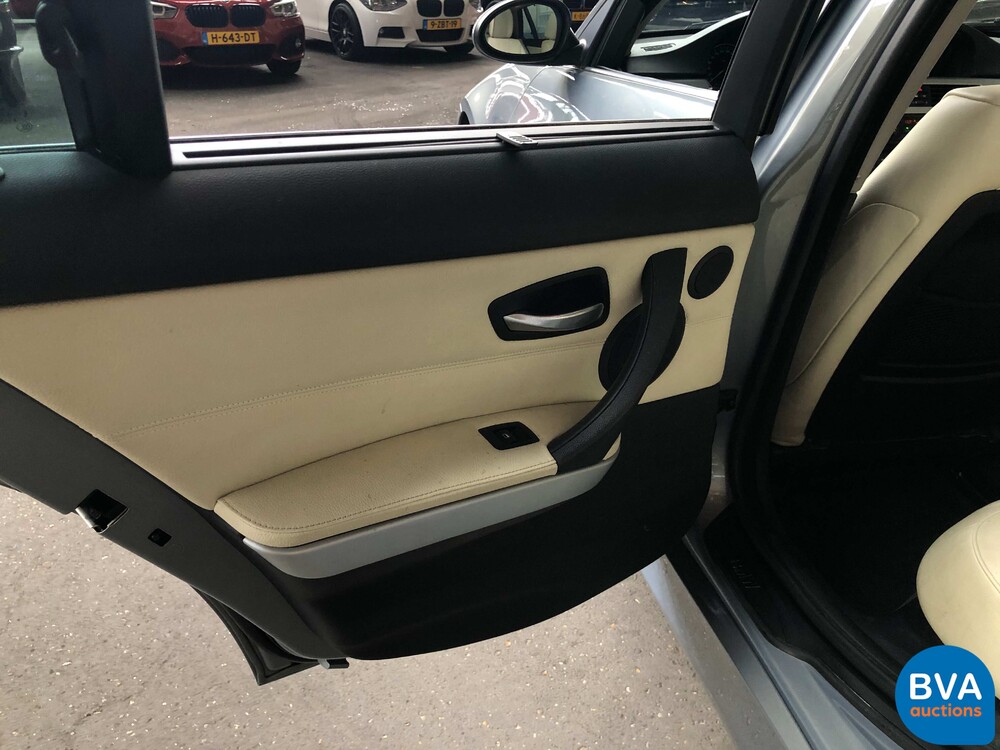 BMW 325i Touring 218 PS Schaltgetriebe! 3 Series 2005, J-599-LP.