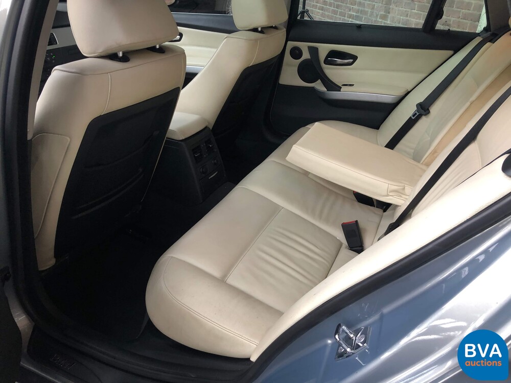 BMW 325i Touring 218 PS Schaltgetriebe! 3 Series 2005, J-599-LP.
