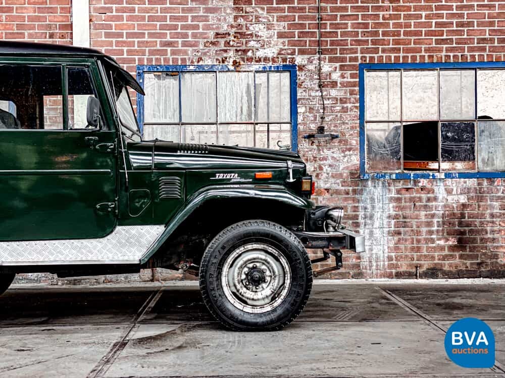 Toyota Land Cruiser FJ40 V Pick-Up 1975, 11-YB-95.