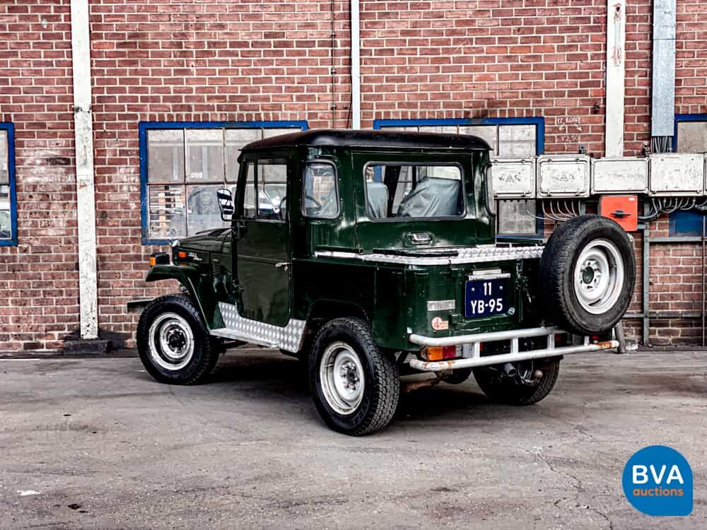 Toyota Land Cruiser FJ40 V Pick-Up 1975, 11-YB-95.