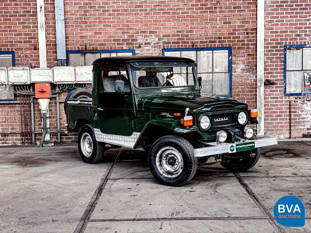 Toyota Land Cruiser FJ40 V Pick-Up 1975, 11-YB-95.
