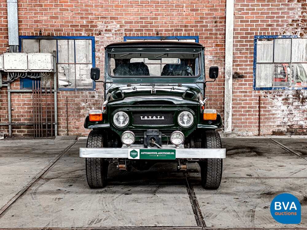 Toyota Land Cruiser FJ40 V Pick-Up 1975, 11-YB-95.