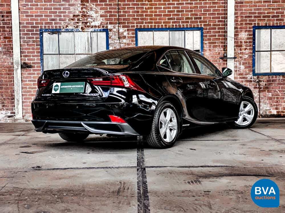 Lexus IS 300h Hybrid Automatic 2016 181 PS - Original NL -, JH-830-Z.