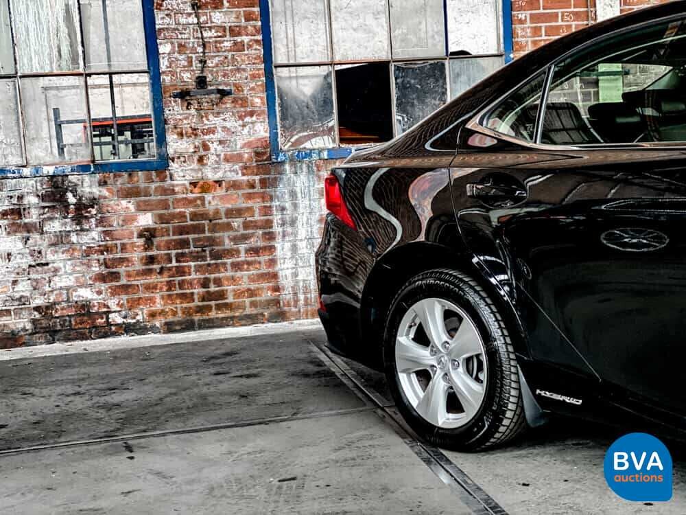 Lexus IS 300h Hybrid Automatic 2016 181 PS - Original NL -, JH-830-Z.