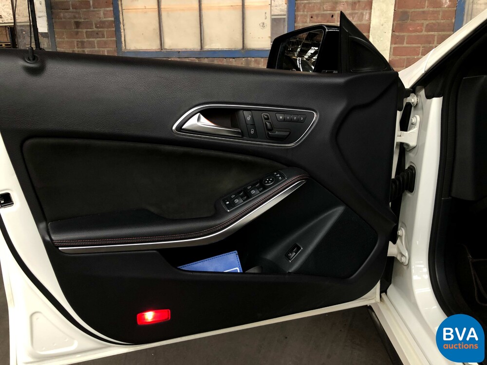 Mercedes-Benz CLA45 AMG 4Matic-Ausgabe 1 - 360 PS 2014, XS-495-S.