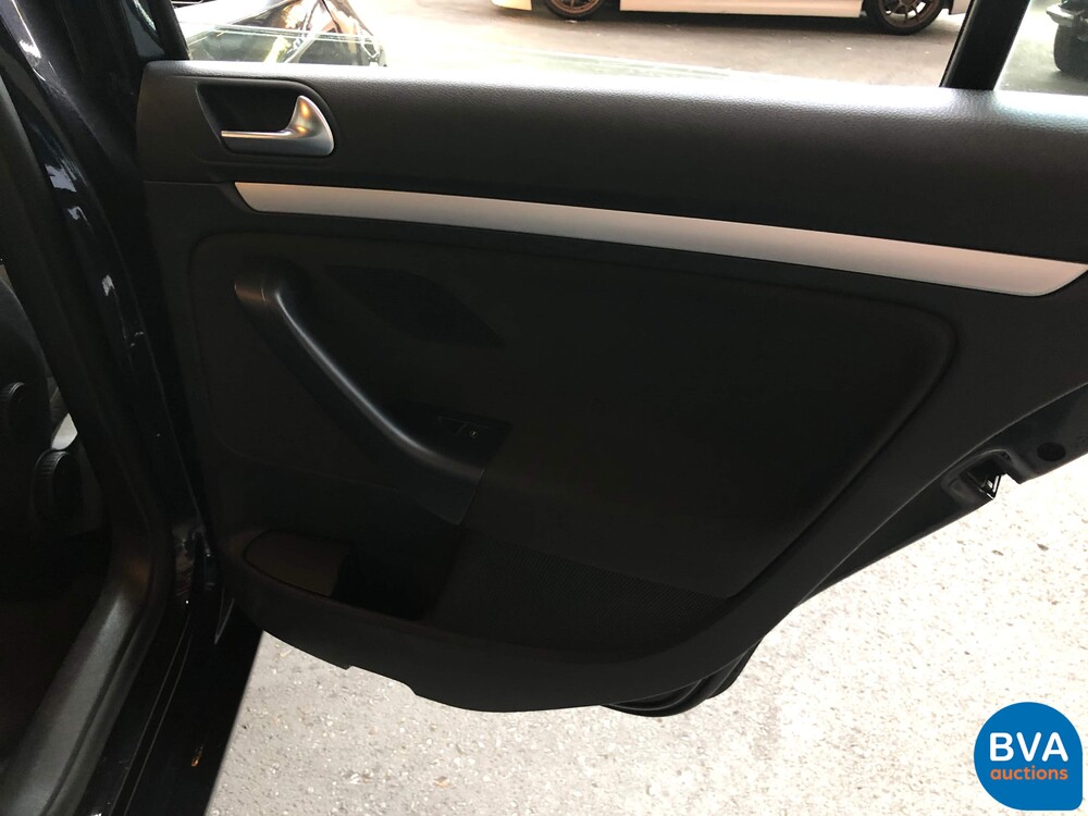 Volkswagen GOLF Variante 1.2 TSI Highline H6, 37-RRF-3.