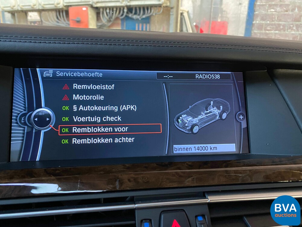 BMW 760Li Hochsicherheits-VR7 V12 F03 2011.