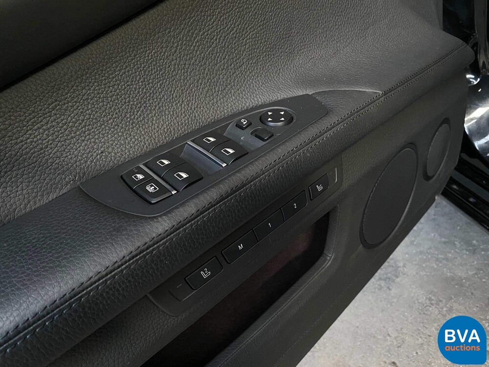 BMW 760Li Hochsicherheits-VR7 V12 F03 2011.