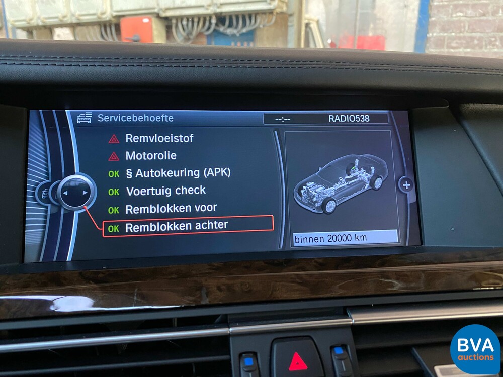 BMW 760Li Hochsicherheits-VR7 V12 F03 2011.