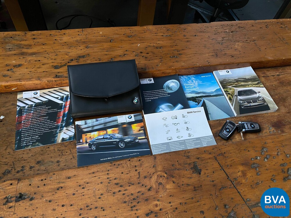 BMW 760Li Hochsicherheits-VR7 V12 F03 2011.