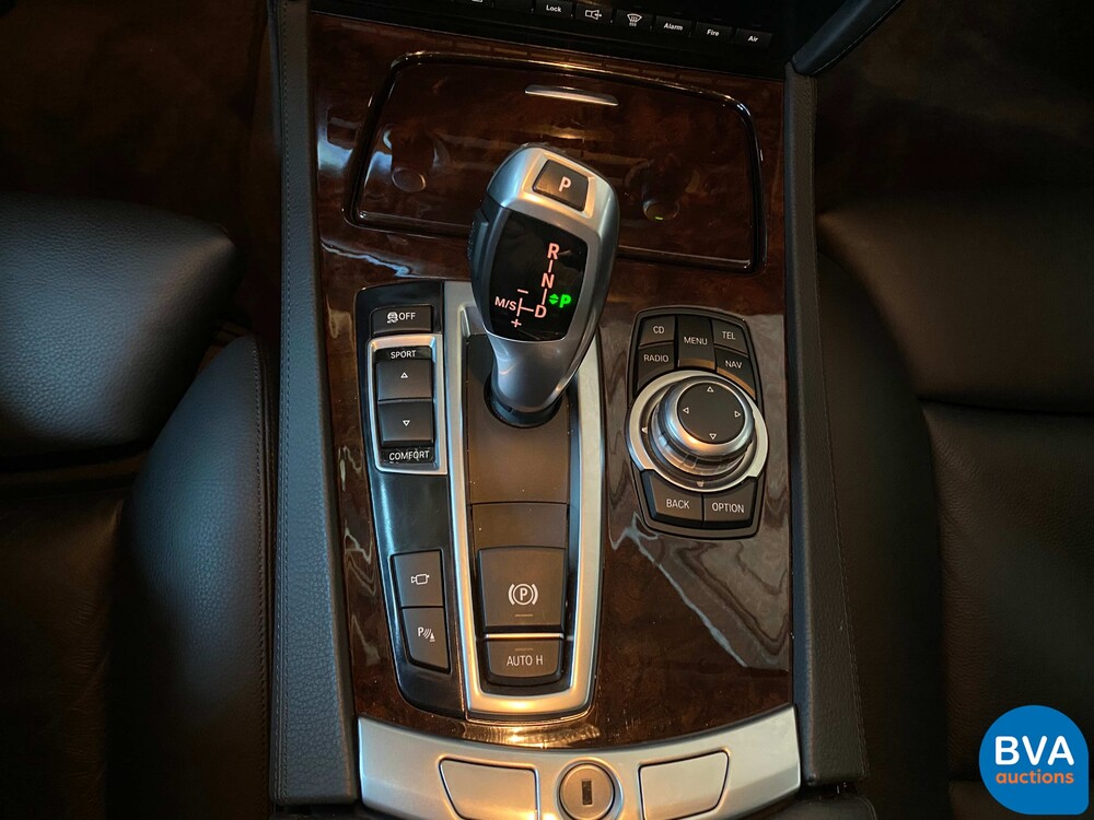 BMW 760Li Hochsicherheits-VR7 V12 F03 2011.