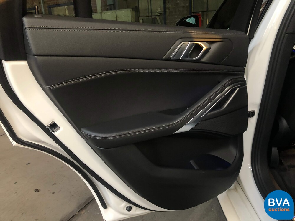 BMW X6 xDrive30d M-Sport 265 PS 2020 - GARANTIE -.