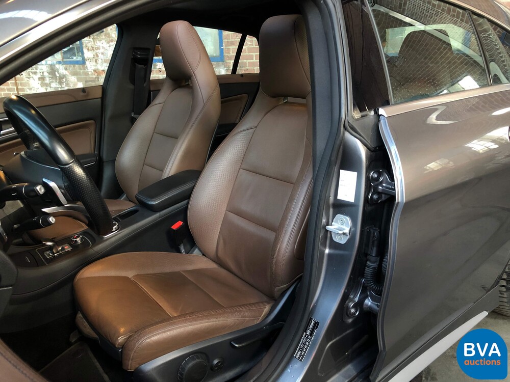Mercedes-Benz CLA45 AMG Schießbremse 4Matic 380 PS 2015.