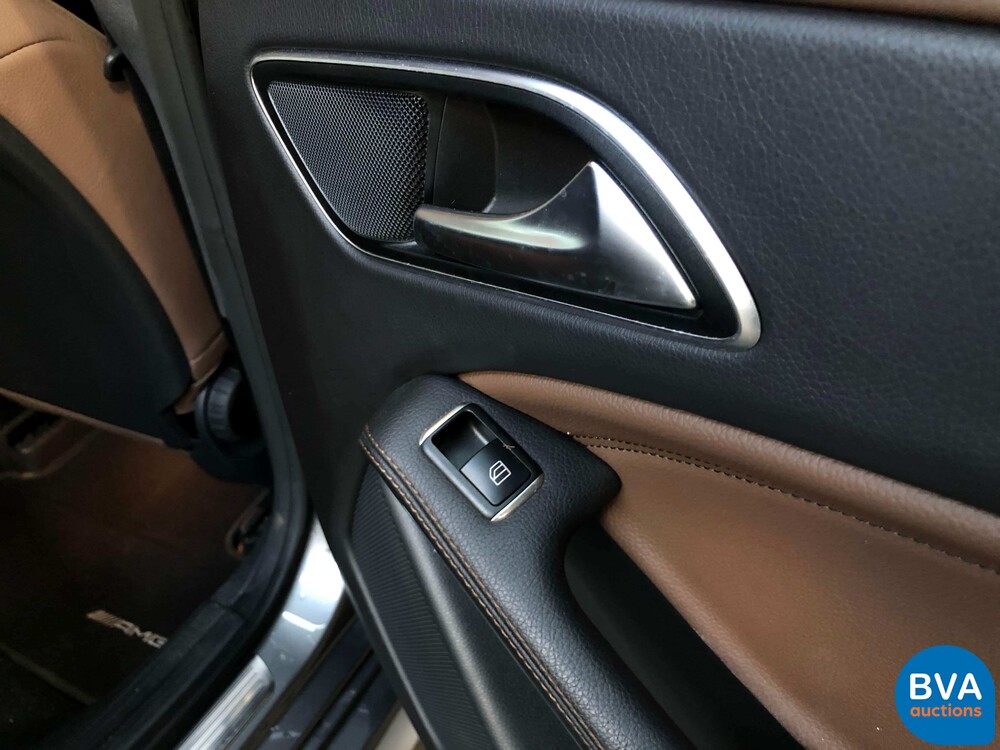 Mercedes-Benz CLA45 AMG Schießbremse 4Matic 380 PS 2015.